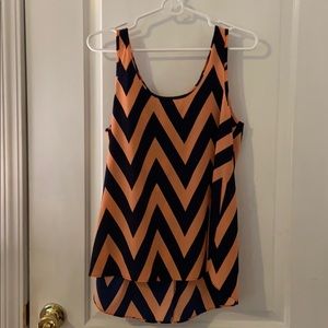 EUC Chevron Top With Bow